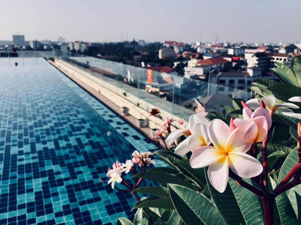 Sky City Hotel เวียงจันทน์ ภายนอก รูปภาพ